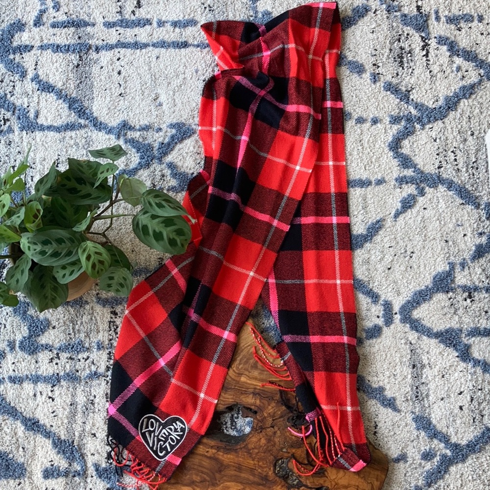 NWOT Victoria’s Secret Red, Pink plaid scarf - Picture 5 of 6